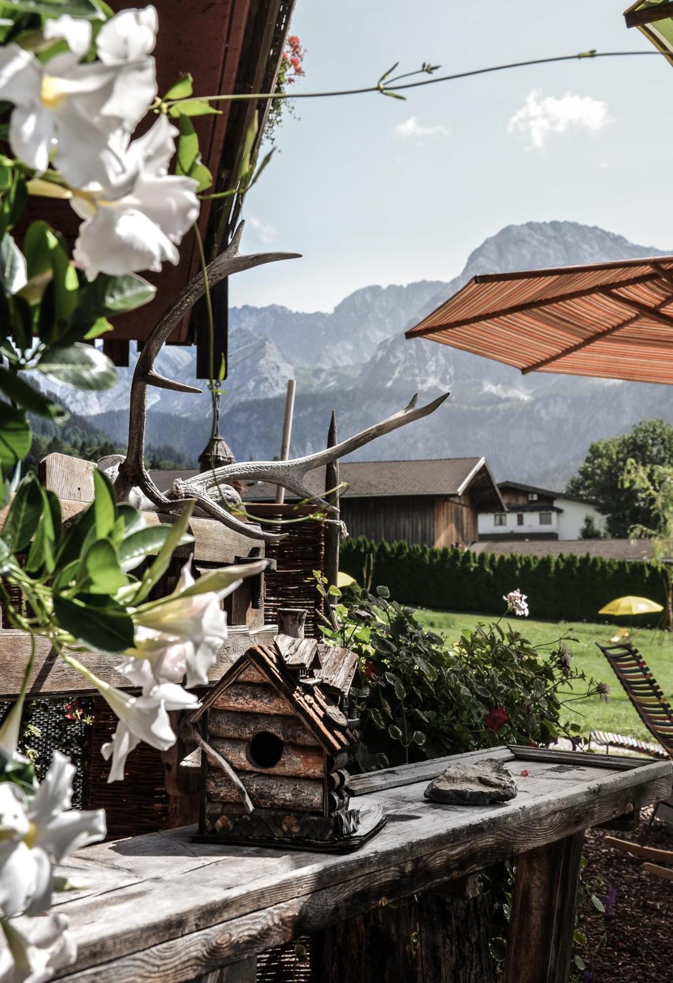 Hotel Ehrwalderhof Exterior photo